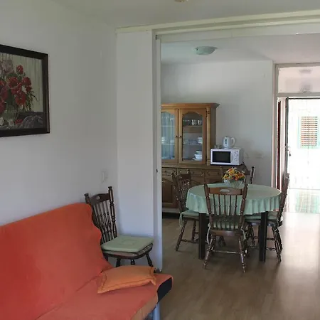 Apartment Kronja *