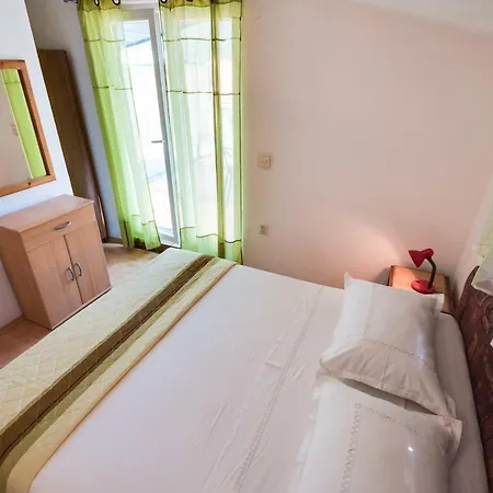 Apartment Kronja *